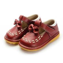 Dunkelrote Schleife Baby Squeaky Schuhe Mädchen (US 3-9)